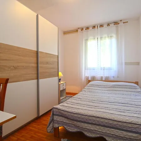 Apartment Mirjana 1906