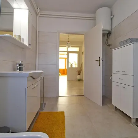 Apartment Mirjana 1906 *