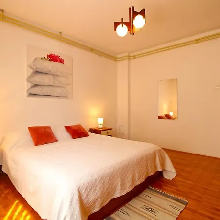 Apartment Mirjana 1906